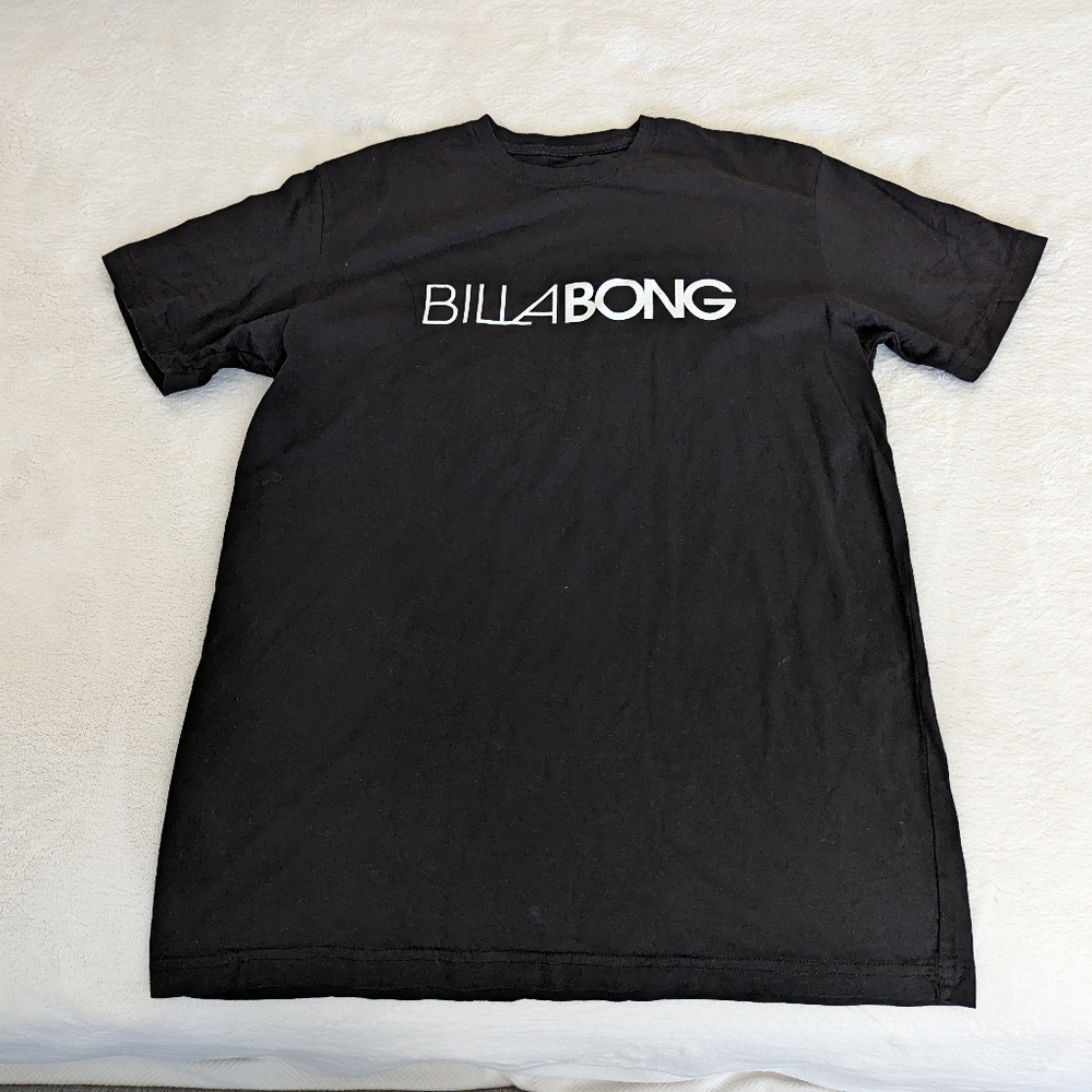 Billabong T-shirt M NWOT